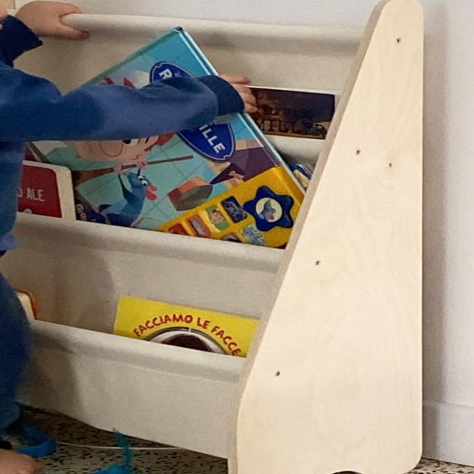 Libreria montessoriana per bambini piccoli